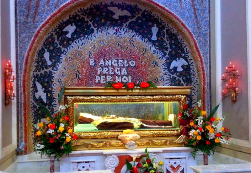 Urna contenente il corpo del Beato Angelo D'Acri